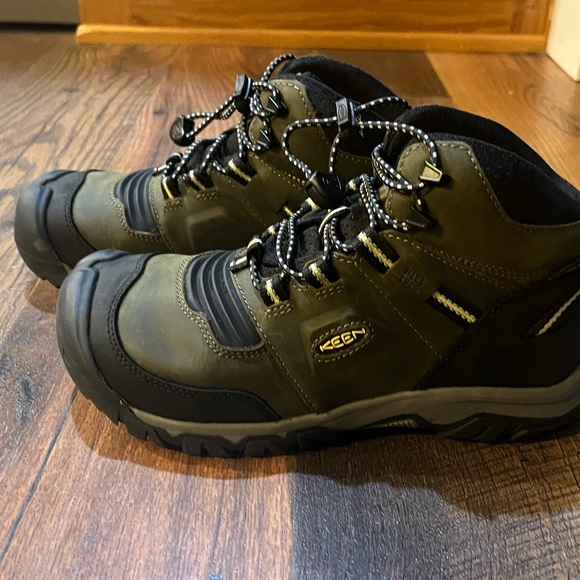 NWOT KEEN Ridge Flex mid WP; Size 4 - Picture 3 of 6
